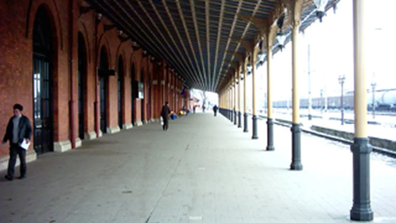 Un vagon de calatori a ars in Gara Burdujeni din Suceava