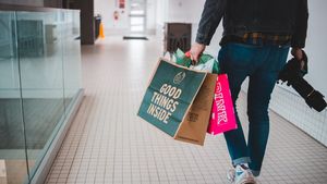 Anunțul făcut de Ioana Mihăilă! Românii ar putea avea acces la mall şi în supermarket-uri doar cu paşaportul COVID-19