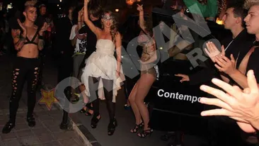 VIDEO Corina, apreciata pentru stilul vestimentar! A fost desemnata Fashion icon la Romanian Music Awards!