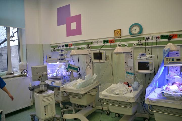 În maternitățile din București ar exista serioase probleme cu igiena