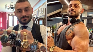 Robert muncește ca ceasornicar în Italia. Ce s-a întâmplat după ce 3 hoți, tot români, au vrut să-l jefuiască: "Au sunat la sonerie la 1:00 noaptea și s-au făcut că cer ajutor"
