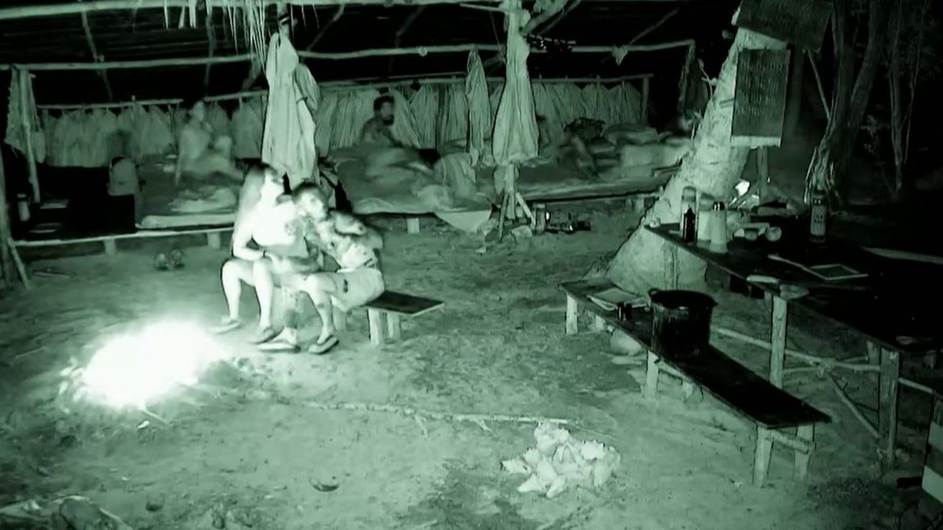Scene şocante la Survivor, în miez de noapte: "Era să murim"