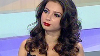 Surorile Luciu, urmarite de ghinion in dragoste! La o saptamana de cand Nicoleta a aflat ca sotul o insala, Iuliana s-a despartit de iubit