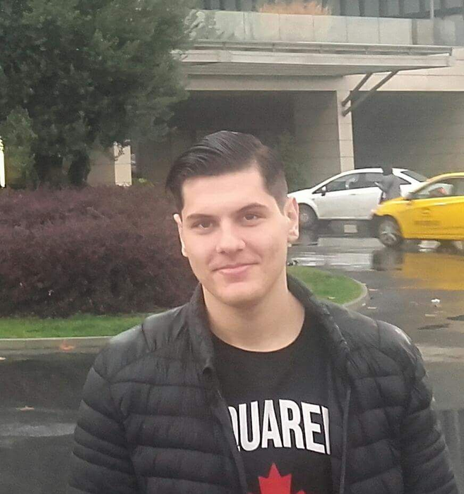 Alexandru se luptă cu o boală necruțătoare