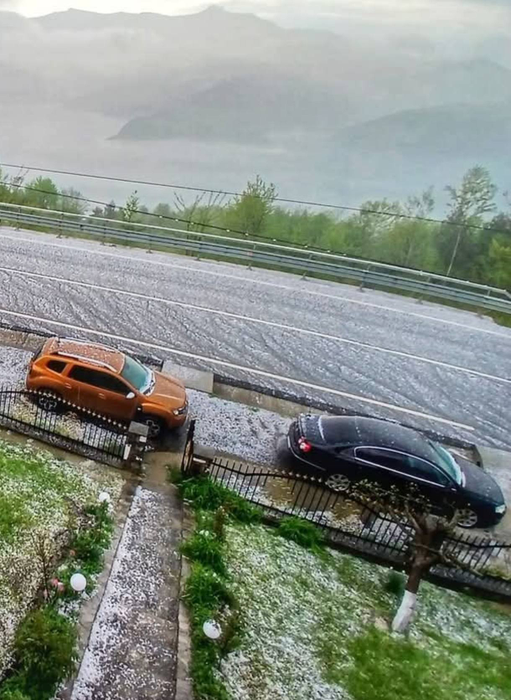 Grindina a făcut prăpăd în România. Ciclonul a lovit o mare parte din țară