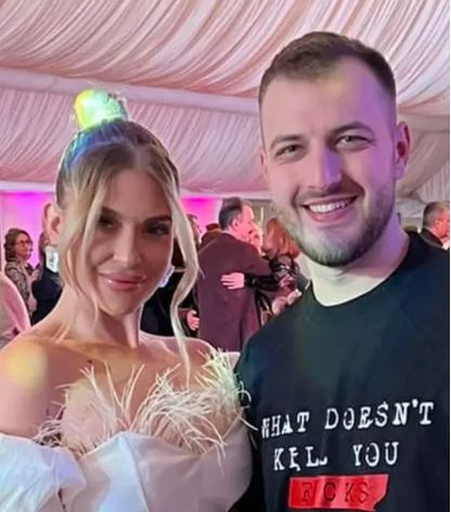 Oana Radu și Șerban Balaban s-au căsătorit în mare SECRET! Primele imagini cu rochia de mireasă ATIPICĂ a artistei