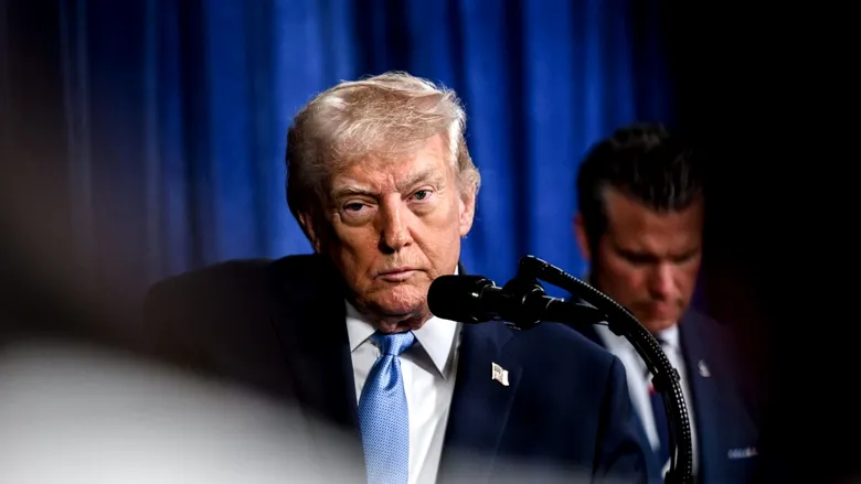 Imagine alarmantă cu Donald Trump: a apărut în public cu ceea ce pare a fi o rană roșie la gât