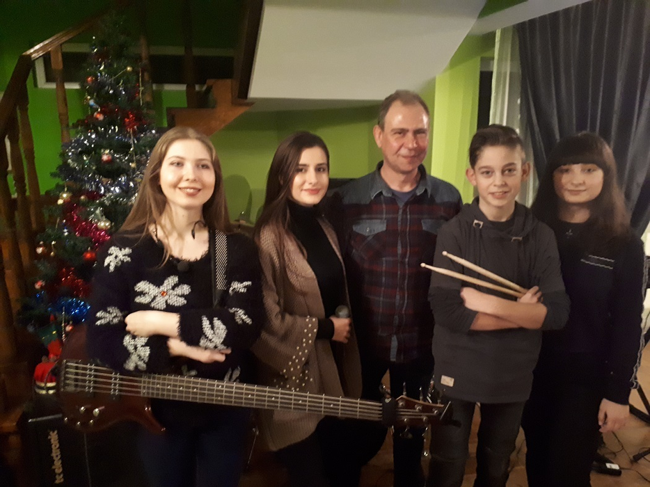 "Teens band" şi mentorul lor