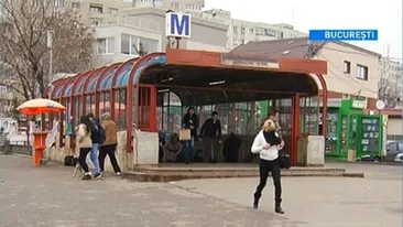 S-a crăpat tavanul! Cum arată stația de metrou Apărătorii Patriei după cutremurul petrecut duminică dimineață în România