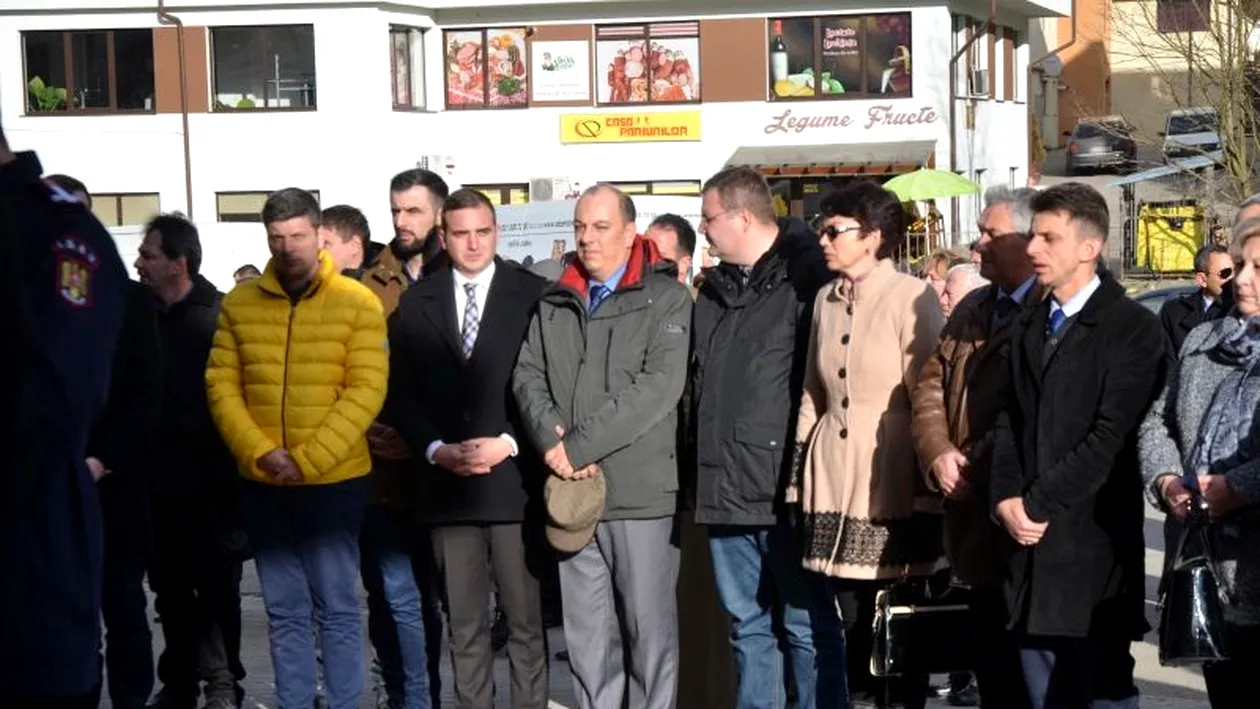 Primarul Horia Șulea s-a făcut de râs în fața sătenilor! A intrat în mijlocul protestatarilor și…