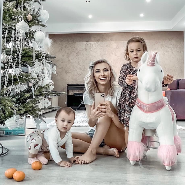 Andreea Bălan, vacanță de vis alături de familie, la 8.000 de kilometri de România. Primele imagini