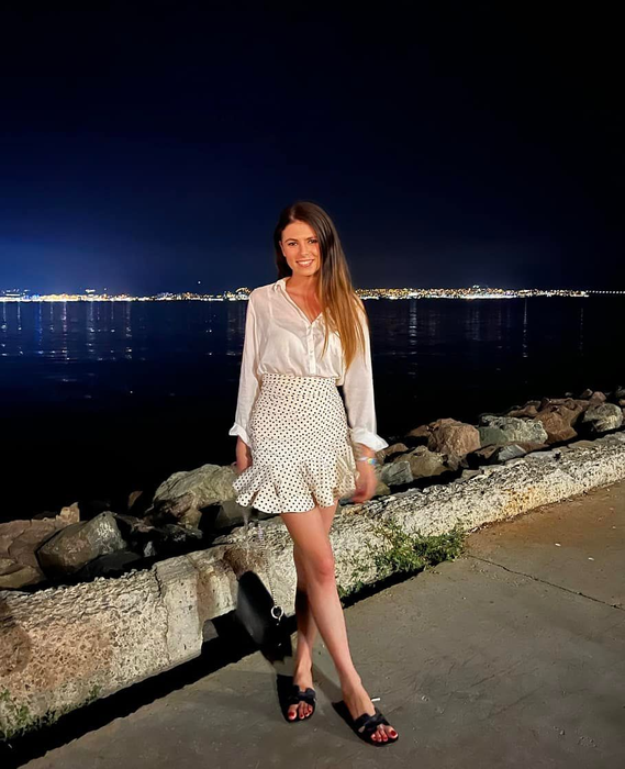 Oana Leonte l-ar fi pus pe Liviu Dragnea într-o postură delicată (Foto: facebook)