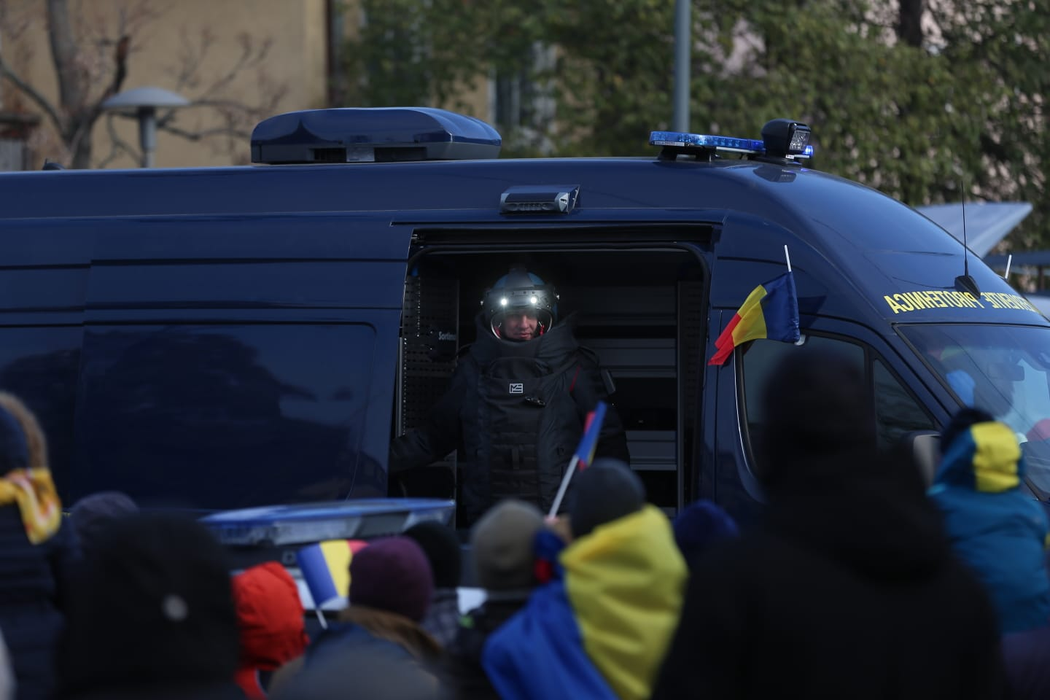 CANCAN.ro transmite LIVE de la mega-parada Centenarului. La mulți ani, România!