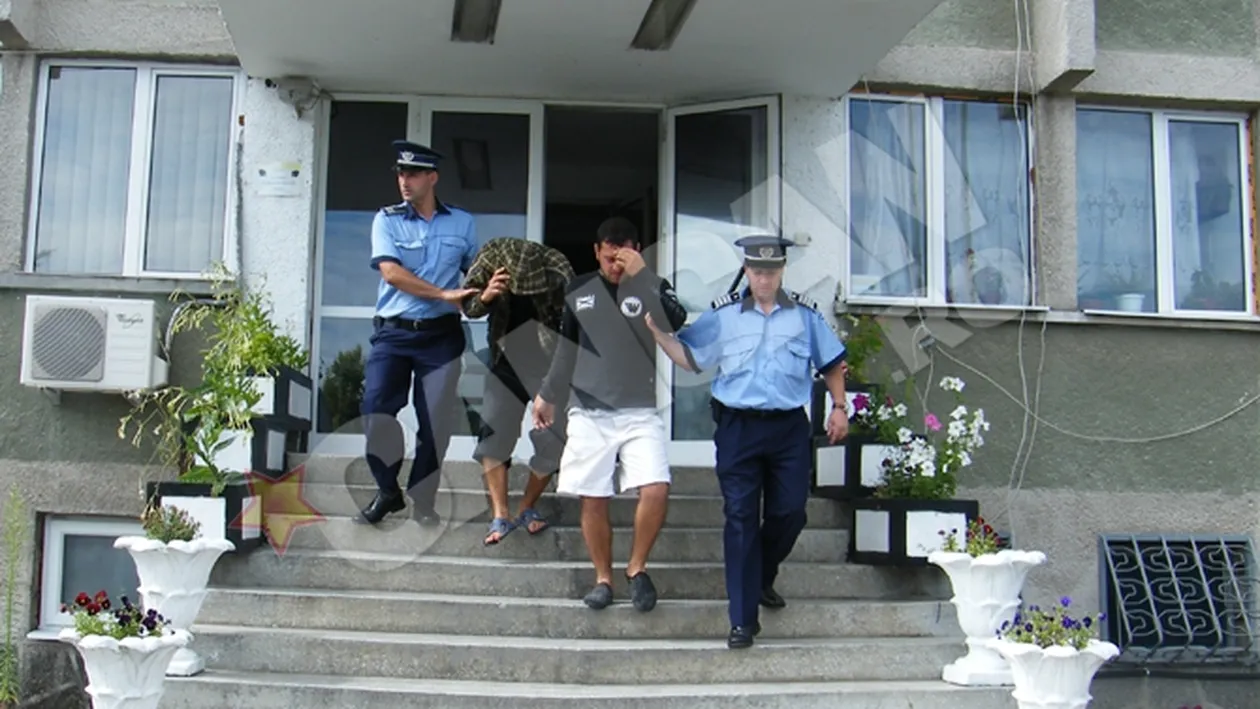 Hoti de cazane de tuica prinsi in Gorj! „Colectionau” cupru din gospodariile batranilor