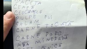 Lista de cumpărături a unui român a devenit virală: "Apă minerară, detecet manular, îrte icenică"