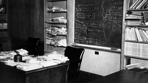 Povestea unei fotografii-simbol: asa arata biroul lui Einstein in ziua in care a murit!
