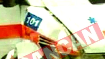 O ambulanta s-a ciocnit cu un alt autoturism, in Chitila