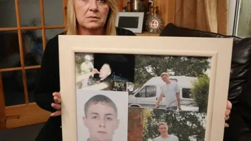 După 5 ani de când i-a murit fiul, si-a făcut curaj să-i ia hainele de la politie! A rămas socată când a văzut ce i-au dat