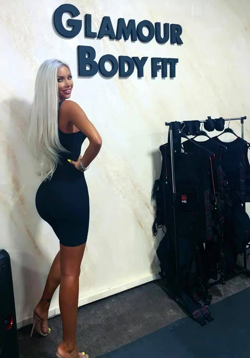 Loredana Chivu, imagini +18 la plajă! A luat bikini cu două numere mai mici și a rămas cu „rușinica” la vedere