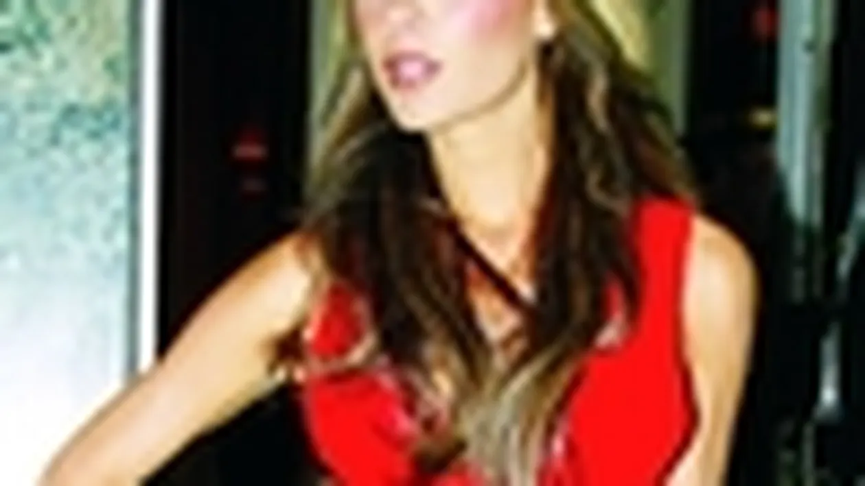 Operatiile estetice ale Victoriei Beckham