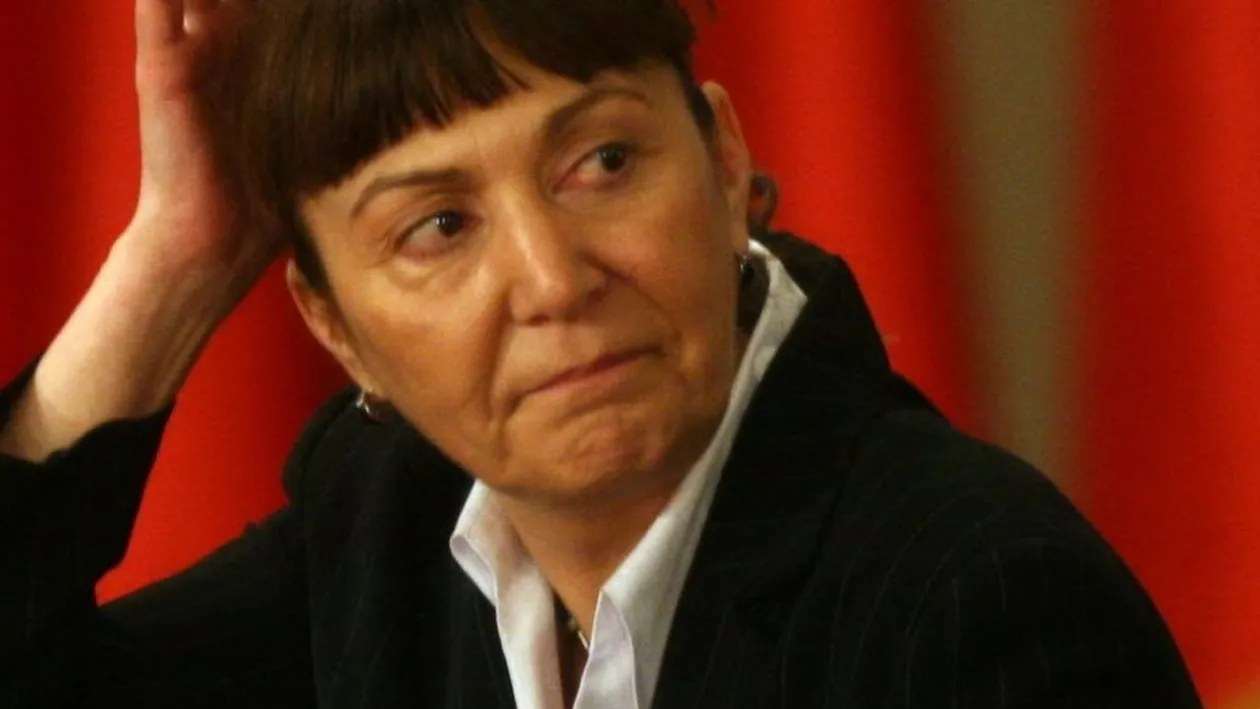 Parlamentul României a hotărât: Monica Macovei a intrat ilegal și a copiat arhiva SIPA