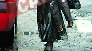 Elodia incearca sa-si rapeasca fiul