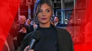 Ramona Olaru l-a băgat pe Laurențiu în casă! Și-a luat apartament de 300.000 € și l-a populat imediat: ”S-a mărit familia!”