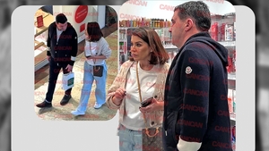 Cum își petrece timpul Simona Pătruleasa, după demisia de la Kanal D! Imaginile care nu mai au nevoie de cuvinte! Soțul e lipit de ea, în timp ce vedeta ”răstoarnă” rafturile