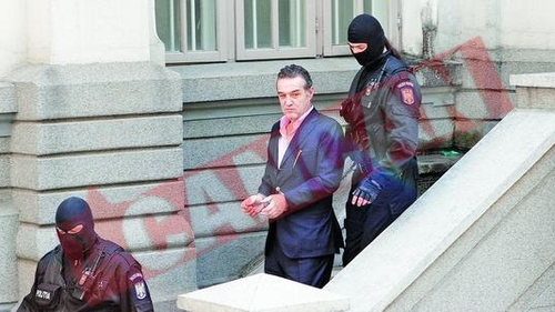 Gigi Becali a fost eliberat dupa ce s-a spovedit in arest