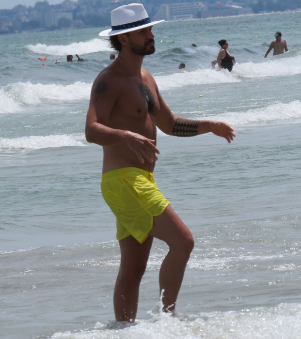 Bogdan Vlădău a cam dezamăgit pe plaja din Mamaia