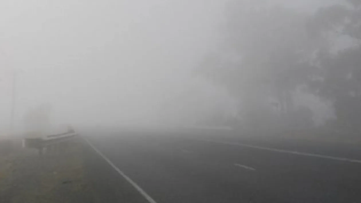 Atenţie, şoferi! Cod galben de ceaţă în Moldova, Maramureş şi Transilvania!