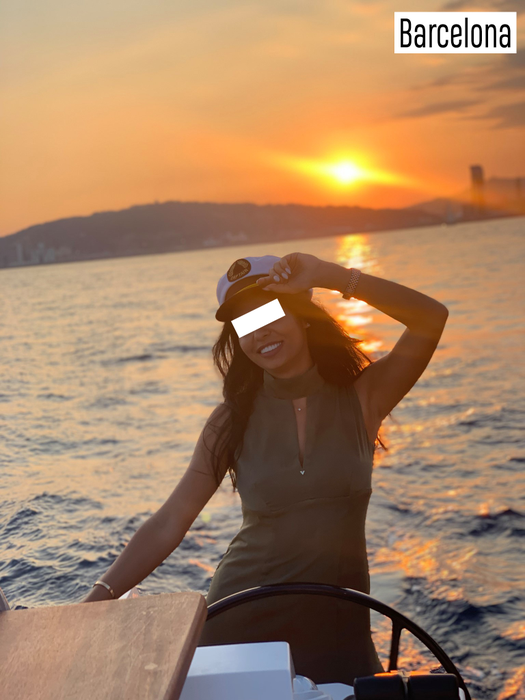 Raluca E., în vacanță la Barcelona, Spania