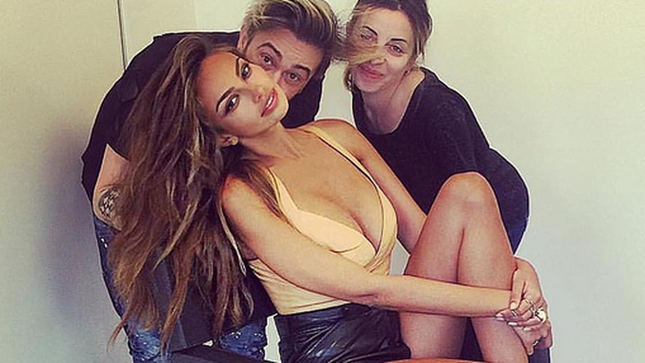 Mădălina Ghenea, cucerită de frumuseţea unui model internaţional! Cum arată femeia care a vrăjit-o pe proaspăta mămică