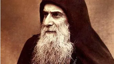 E sărbătoare mare azi! Nu uitaţi să le spuneţi ”La mulţi ani!”