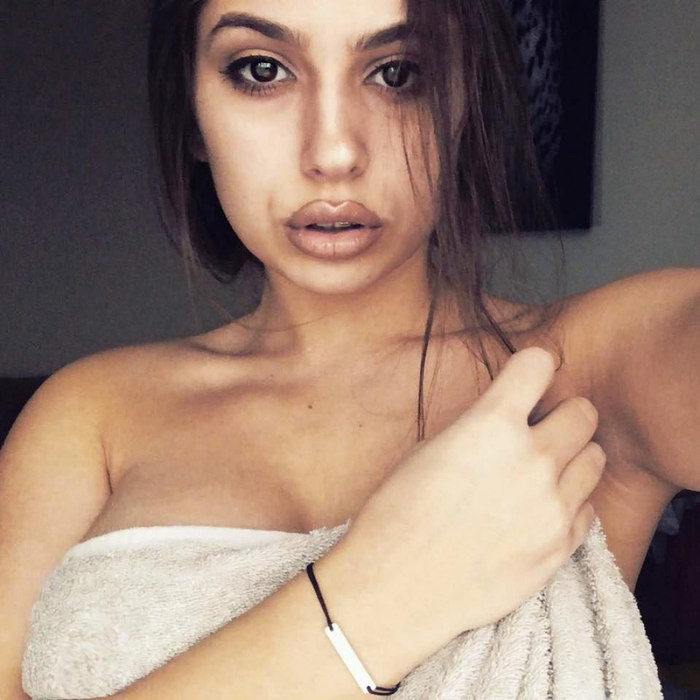 Ea este iubita lui Florinel Coman