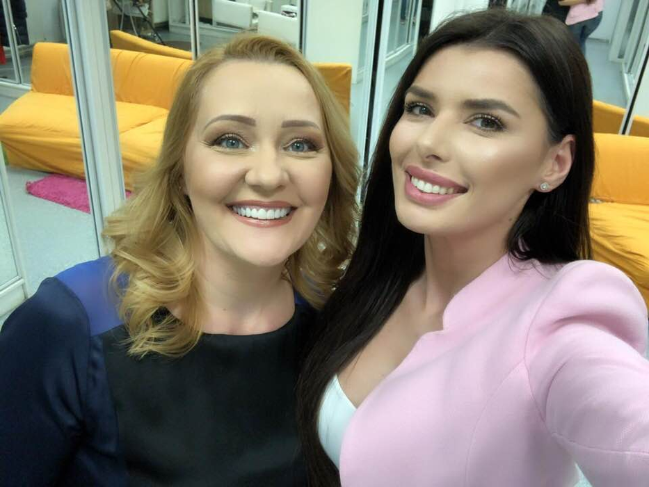 Elena Lasconi, mărturii sfâșietoare despre primul mariaj: “Aș fi divorțat a doua zi”. Ce îi facea primul soț vedetei de la Pro TV