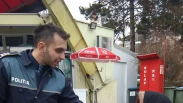 Gestul unui polițist din Cluj față de o bătrână care plângea de foame în fața unei benzinării a ajuns viral pe Internet! Ce a făcut omul legii