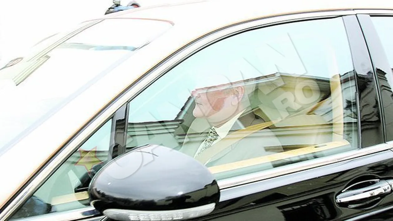 De-a v-ati ascunselea cu Moni! Milionarul de la Izvorani pleaca de acasa cand il cauta sotia