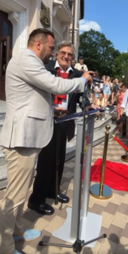 Cum arată Florin Piersic la 90 de ani? Actorul n-a renunțat la aparițiile publice