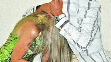 Mazare a ascuns-o pe Anorica in sacou