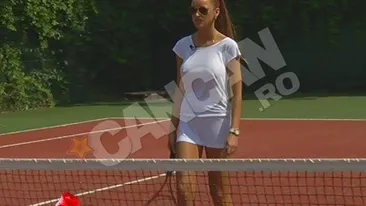 Bianca si-a nenorocit adversarul la tenis! A jucat cu sfarcurile la vedere!