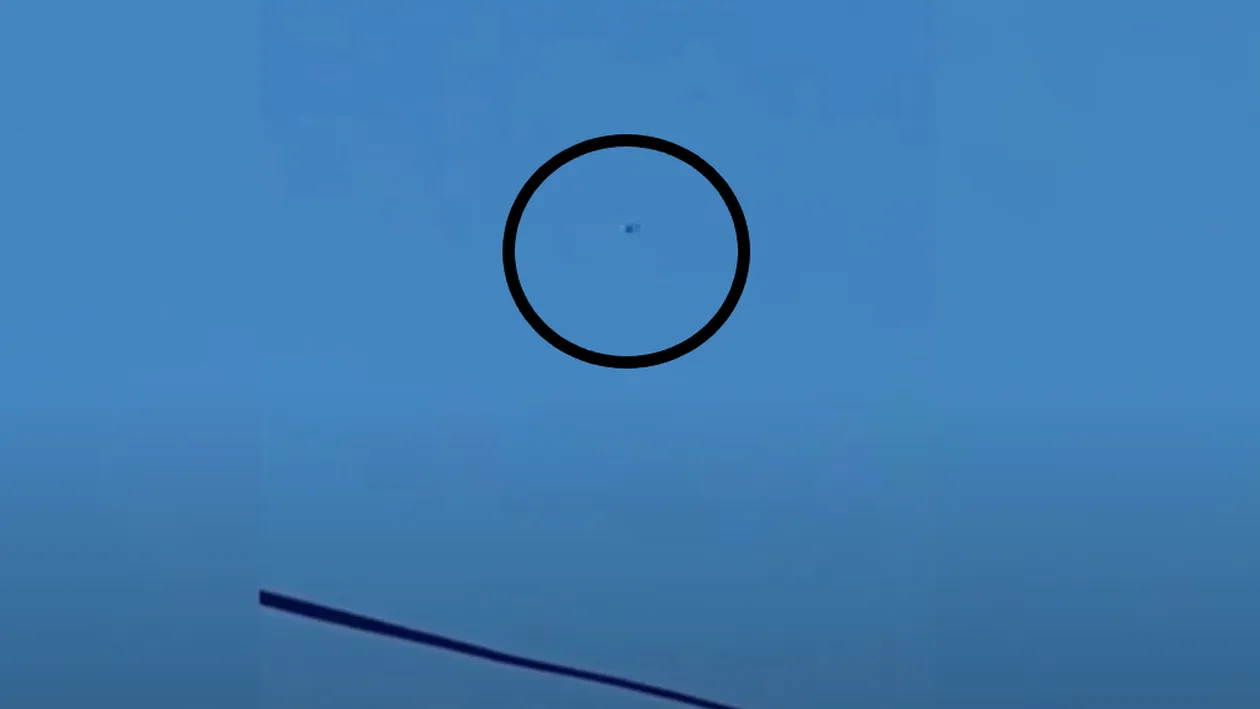 Bărbatul care ar fi filmat un OZN în formă de cub, declaraţii neaşteptate: Originea obiectului este din altă lume sau o tehnologie guvernamentală secretă