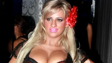 Crezi ca vedetele romanesti se pregatesc de Halloween? Vezi ce parere au despre aceasta sarbatoare Roxana Nemes, Sanziana Buruiana sau Tania Budi!