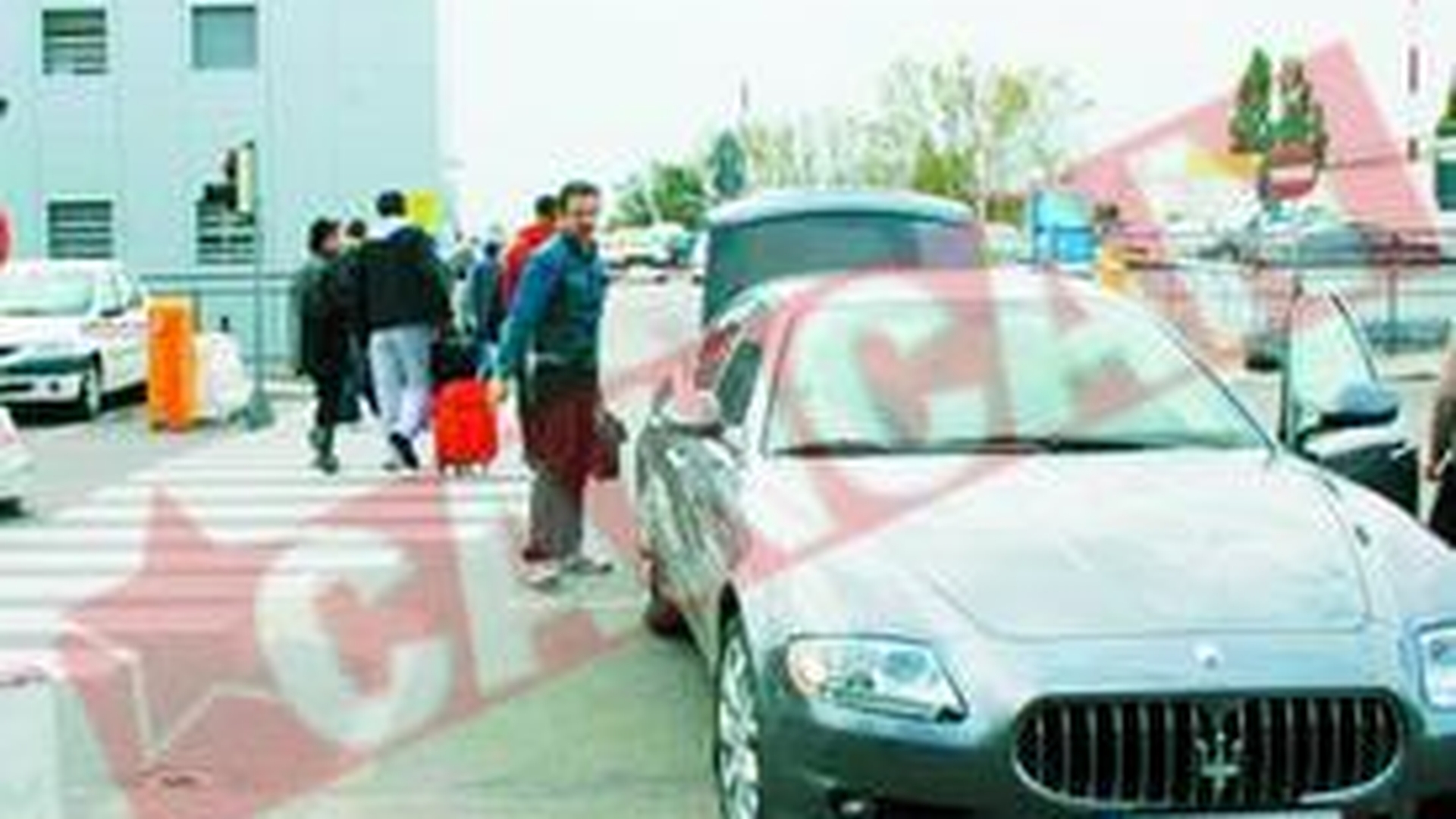 Ethan Hawke s-a plimbat cu un Maserati de peste 140.000 Euro