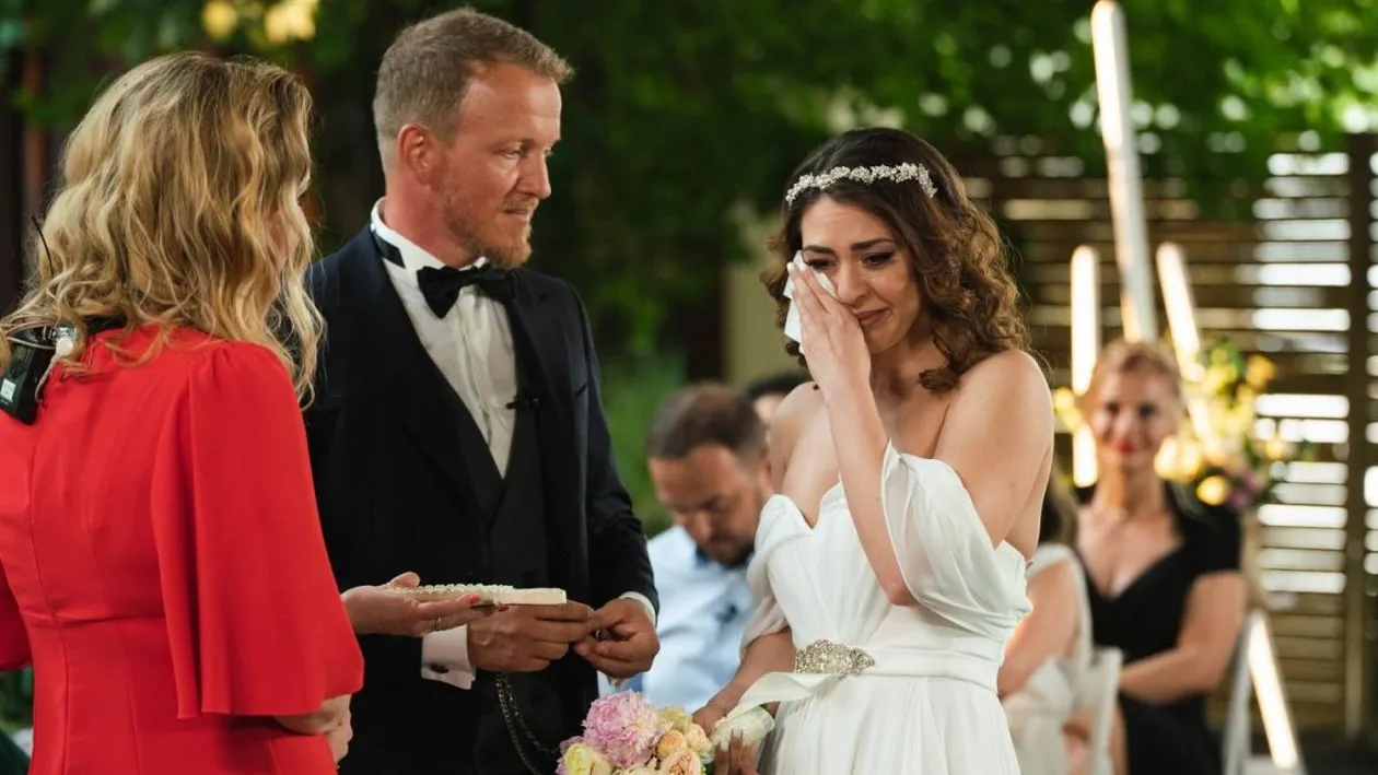 Momente tensionate în cadrul emisiunii „Căsătoriți pe nevăzute”! Diferența de vârstă, un impediment pentru noul cuplu. „Ar fi un motiv de despărțire…”