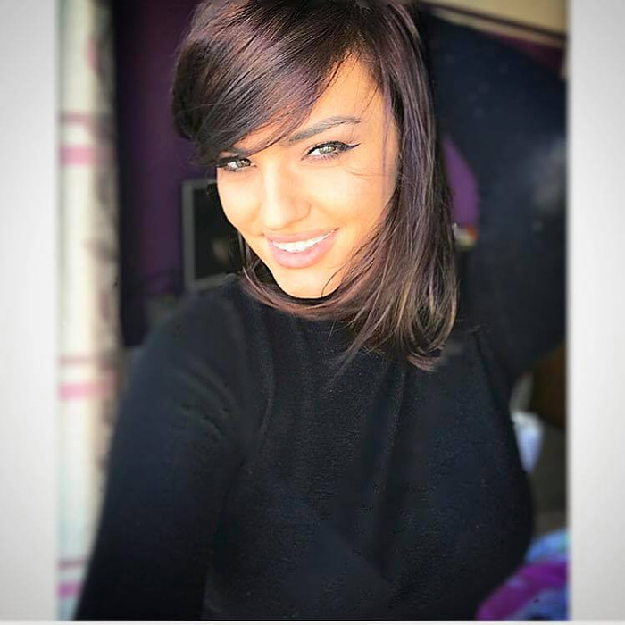 Diana Enache şi-a schimbat look-ul.