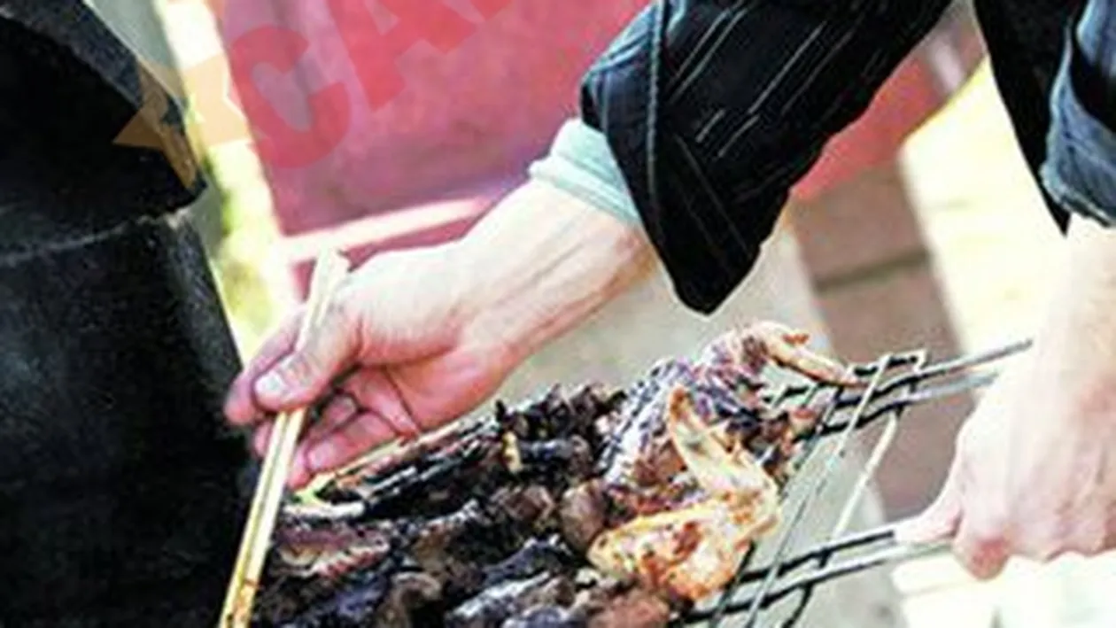 Gratar chinezesc cu betisoare