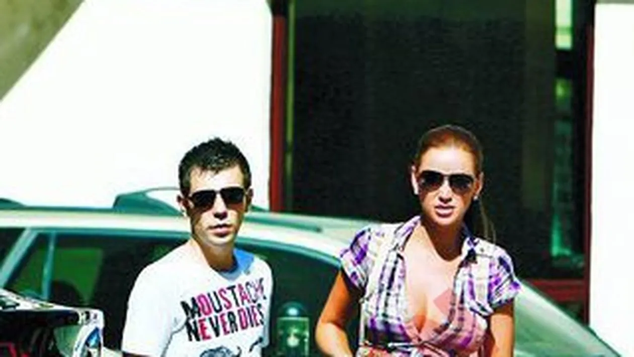 A tocmit sofer un taximetrist!