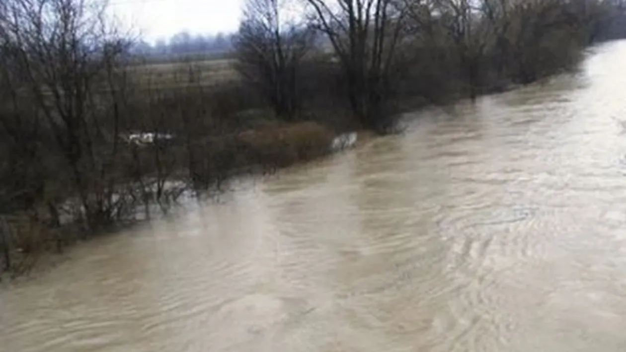 Avertizare de ultima ora! Codul PORTOCALIU s-a prelungit pe doua rauri