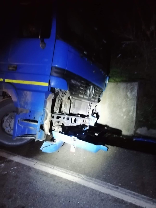 Carnagiu în Olt. 4 persoane și-au pierdut viața în urma impactului violent